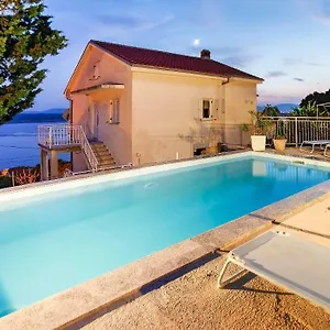 Marija With Pool & Garden & Amazing Sea View Dramalj